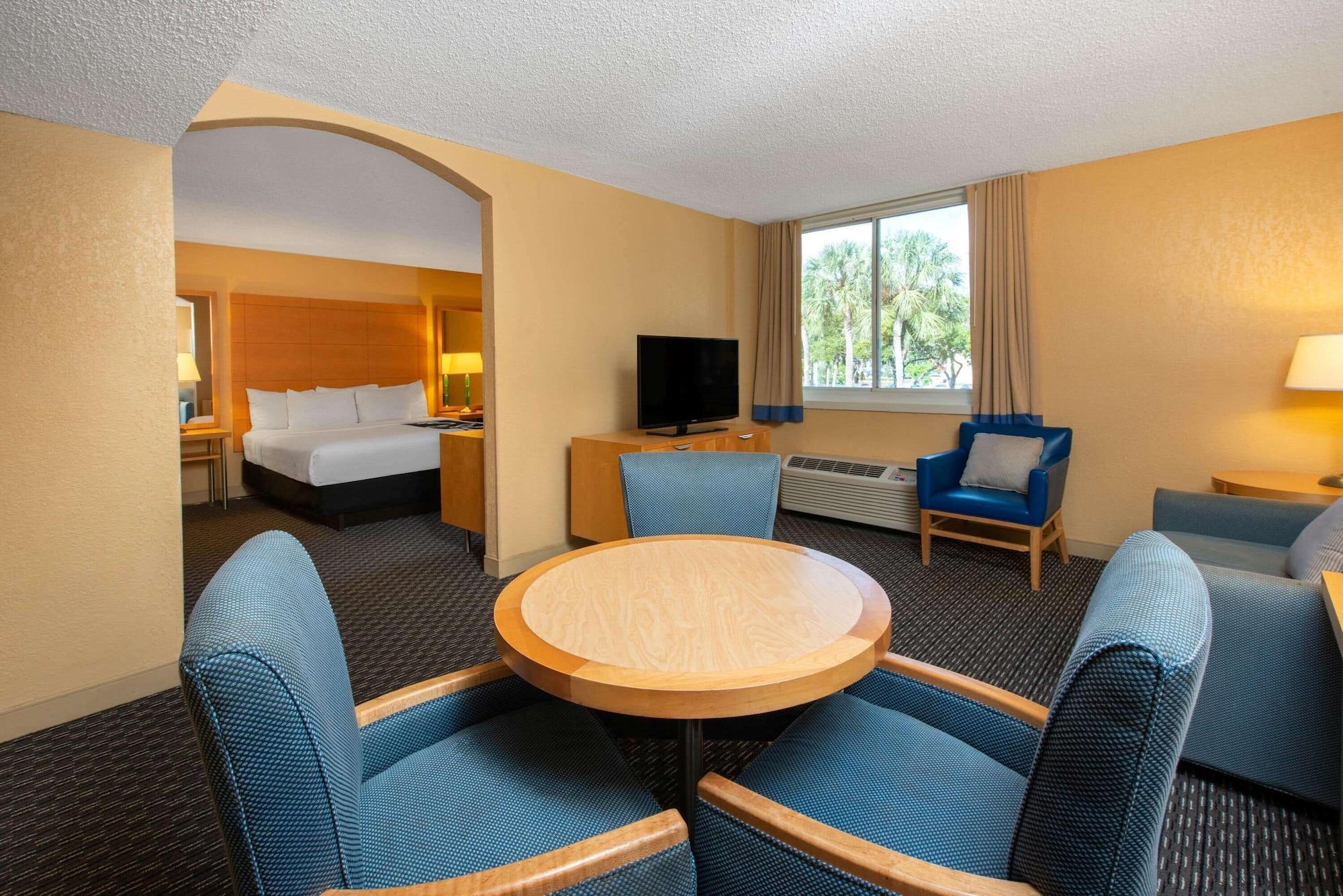 La Quinta I-95 Deerfield Beach - Next To The Home Depot & Behind The Wawa Exterior photo